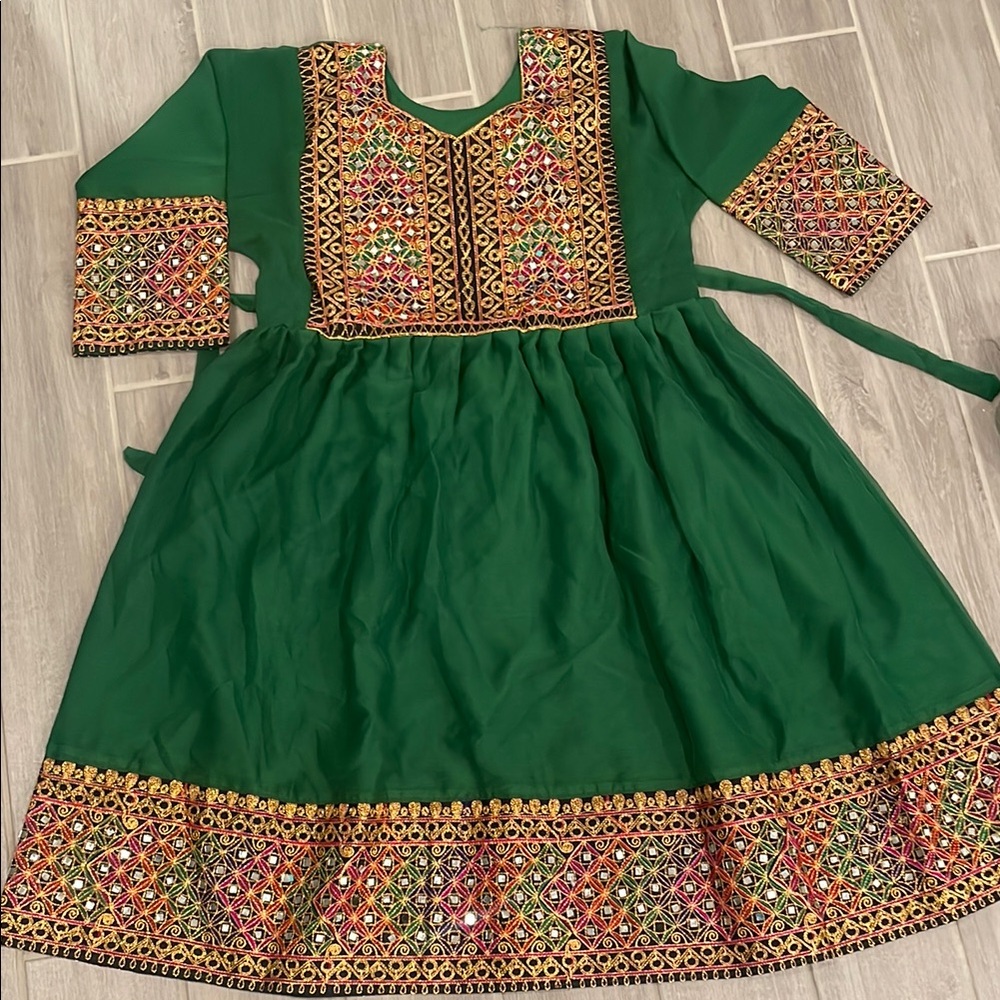 Afghan dress Kuchi nikah wedding Afghani nomad bridal mirrors Green Afghanistan